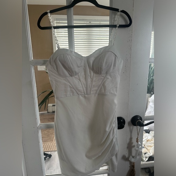 City Studio Ivory Dress - Picture 5 of 6